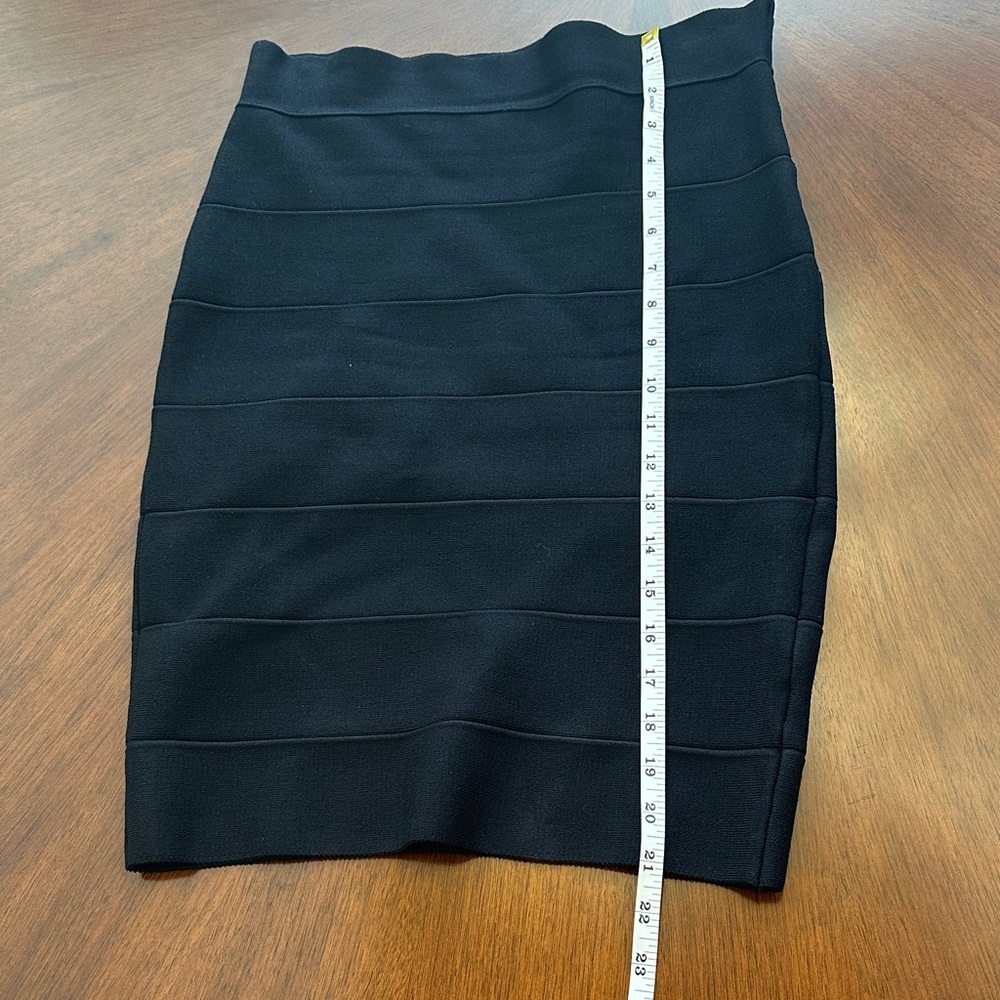 Romeo & Juliet Couture Black Women's Bandage Skirt, Stretchy, Mini, Size S - Picture 5 of 12